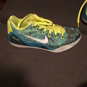 Kobe 9 em “Easter”